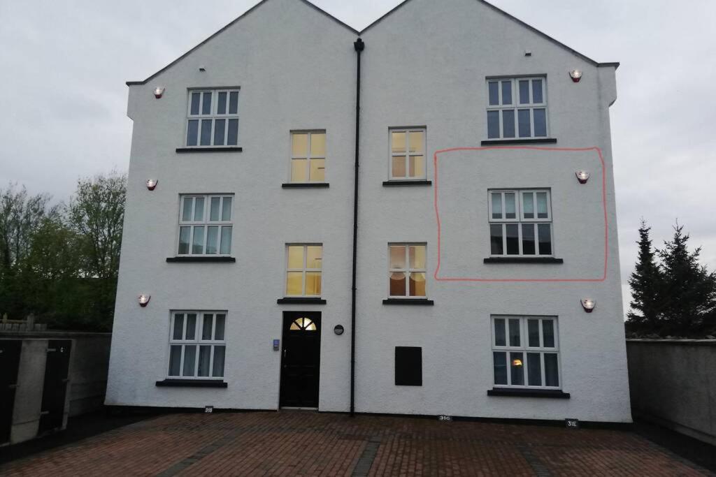 Mews Apartment, Bushmills Exterior photo