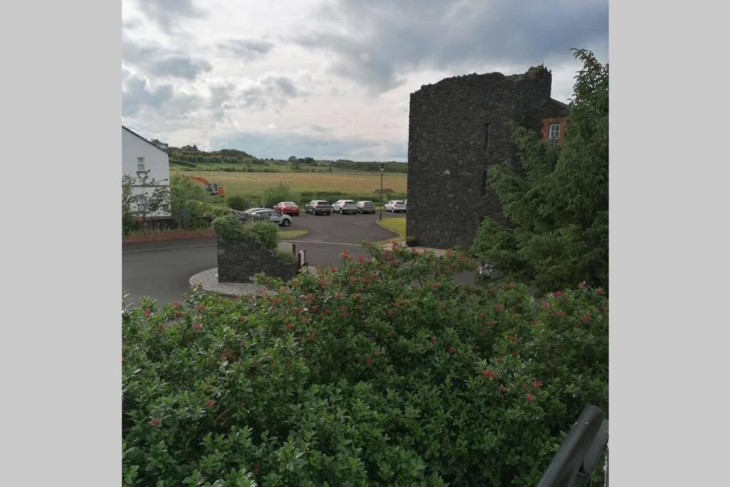 Mews Apartment, Bushmills Exterior photo